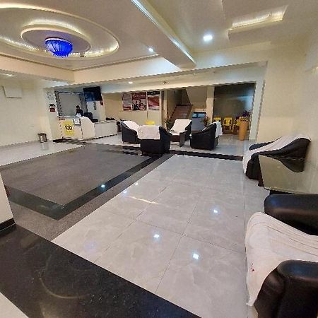 Khadki Super Hotel O Happy Homely Stay Near Pune Airport מראה חיצוני תמונה